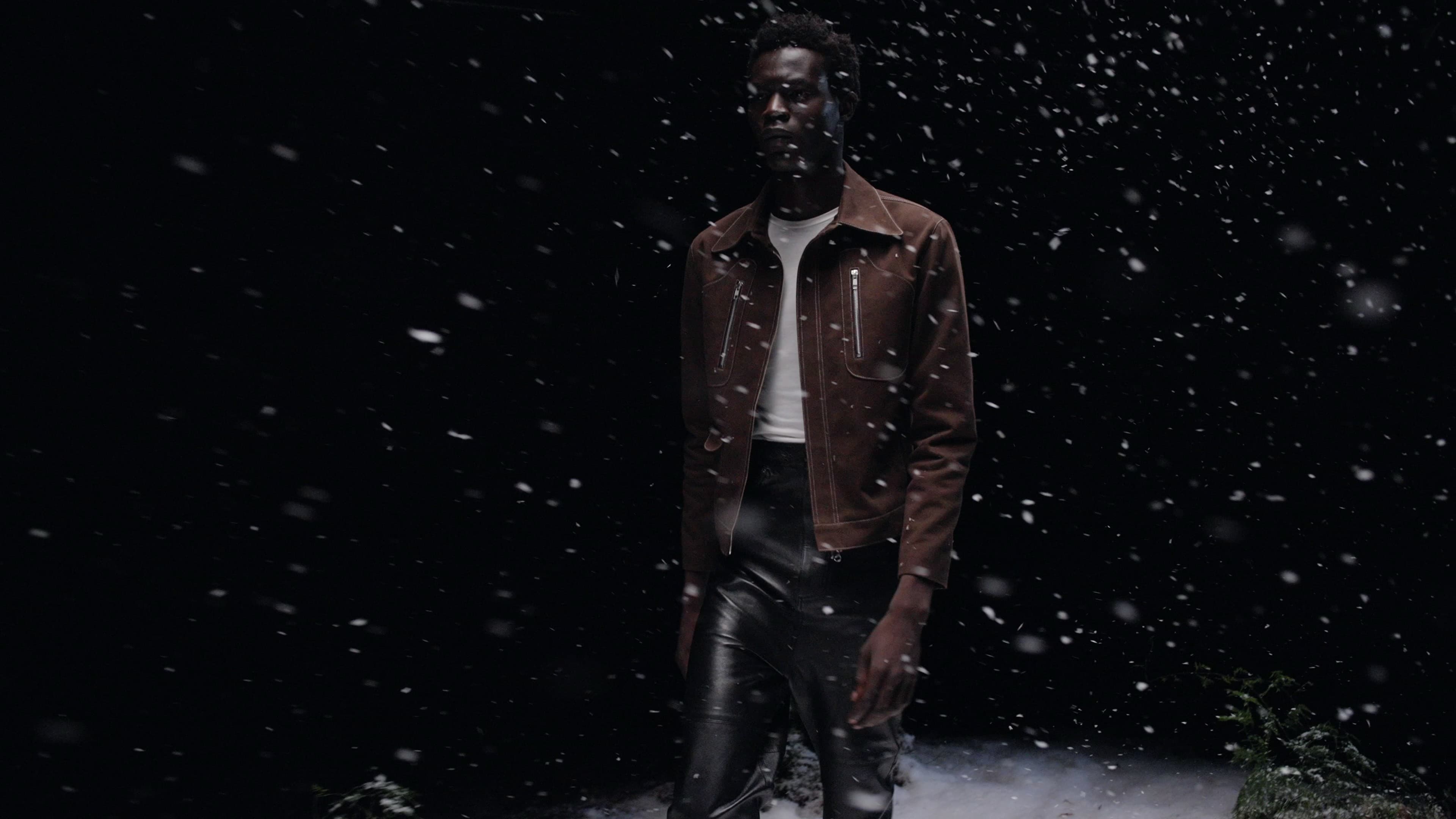 Capture and post for Carlota Barrera's FW22 show.